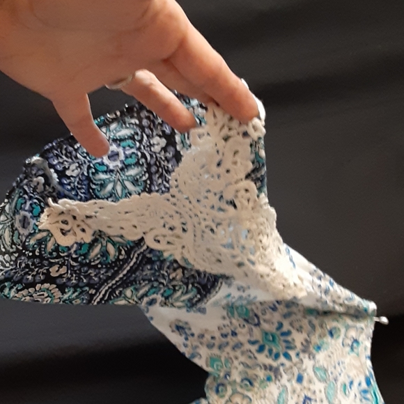 Dress - Picture 2 of 4